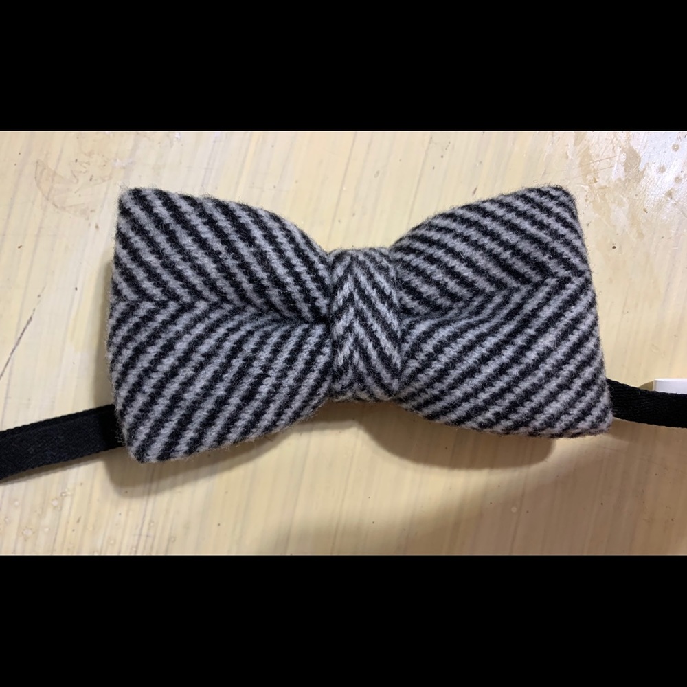 Boys bow tie